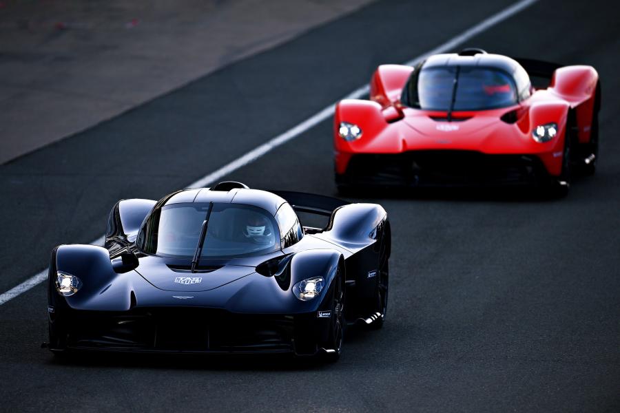  Aston Martin Valkyrie 2018 года  (фото 20 из 23)